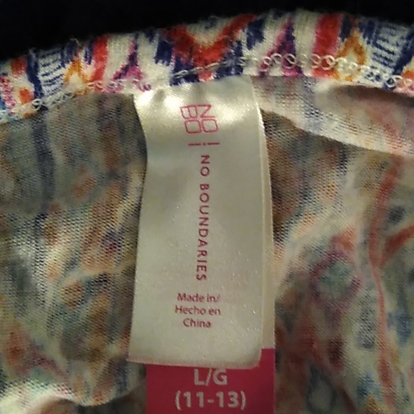 No Boundaries Floral Lace Light -Weight Floral Laced Back Womens Tank Top - Picture 3 of 4